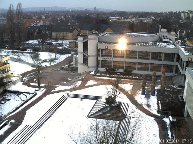 Foto der Webcam: Verwaltungsgeb&auml;ude, Innenhof mit Audimax, H&ouml;rsaal-Geb&auml;ude 1