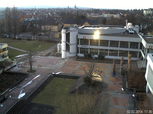 Foto der Webcam: Verwaltungsgeb&auml;ude, Innenhof mit Audimax, H&ouml;rsaal-Geb&auml;ude 1