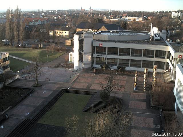 Foto der Webcam: Verwaltungsgeb&auml;ude, Innenhof mit Audimax, H&ouml;rsaal-Geb&auml;ude 1