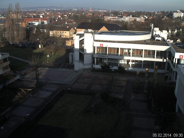 Foto der Webcam: Verwaltungsgeb&auml;ude, Innenhof mit Audimax, H&ouml;rsaal-Geb&auml;ude 1
