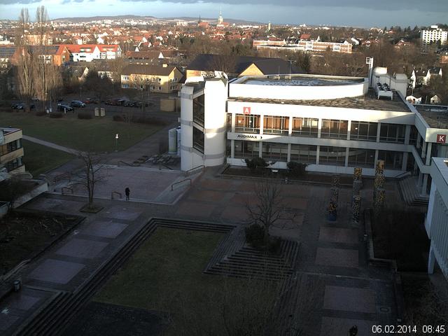 Foto der Webcam: Verwaltungsgeb&auml;ude, Innenhof mit Audimax, H&ouml;rsaal-Geb&auml;ude 1