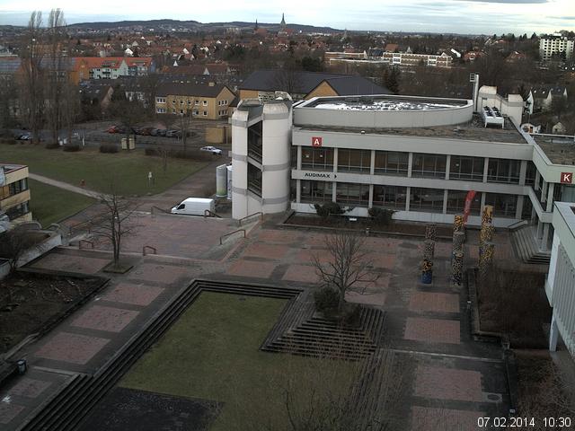 Foto der Webcam: Verwaltungsgeb&auml;ude, Innenhof mit Audimax, H&ouml;rsaal-Geb&auml;ude 1