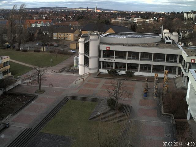 Foto der Webcam: Verwaltungsgeb&auml;ude, Innenhof mit Audimax, H&ouml;rsaal-Geb&auml;ude 1