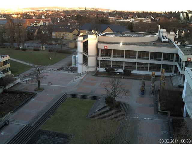 Foto der Webcam: Verwaltungsgeb&auml;ude, Innenhof mit Audimax, H&ouml;rsaal-Geb&auml;ude 1