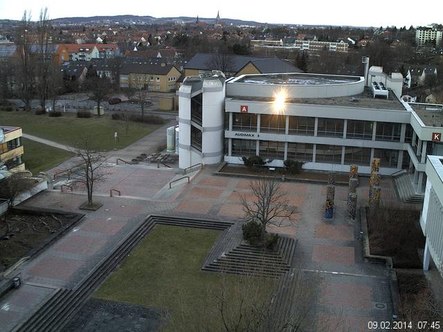 Foto der Webcam: Verwaltungsgeb&auml;ude, Innenhof mit Audimax, H&ouml;rsaal-Geb&auml;ude 1