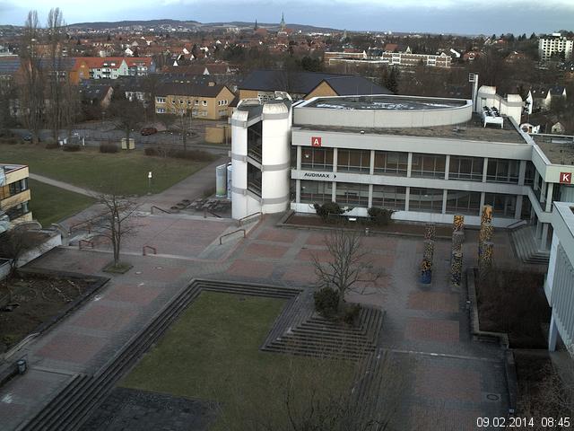 Foto der Webcam: Verwaltungsgeb&auml;ude, Innenhof mit Audimax, H&ouml;rsaal-Geb&auml;ude 1