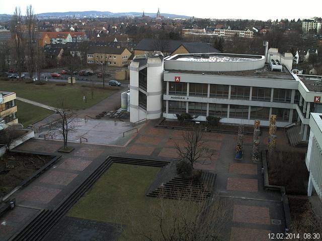 Foto der Webcam: Verwaltungsgeb&auml;ude, Innenhof mit Audimax, H&ouml;rsaal-Geb&auml;ude 1