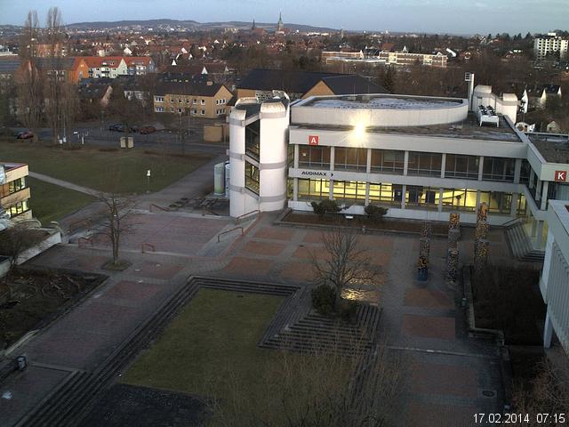 Foto der Webcam: Verwaltungsgeb&auml;ude, Innenhof mit Audimax, H&ouml;rsaal-Geb&auml;ude 1