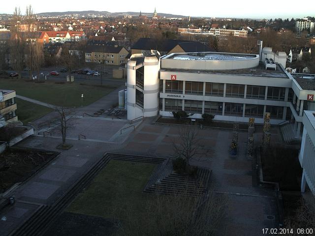 Foto der Webcam: Verwaltungsgeb&auml;ude, Innenhof mit Audimax, H&ouml;rsaal-Geb&auml;ude 1