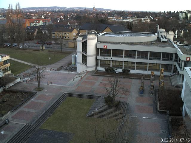 Foto der Webcam: Verwaltungsgeb&auml;ude, Innenhof mit Audimax, H&ouml;rsaal-Geb&auml;ude 1
