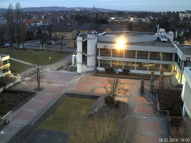 Foto der Webcam: Verwaltungsgeb&auml;ude, Innenhof mit Audimax, H&ouml;rsaal-Geb&auml;ude 1