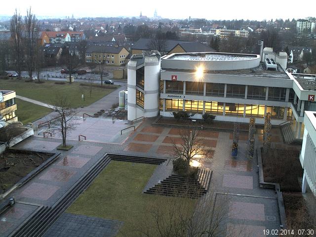 Foto der Webcam: Verwaltungsgeb&auml;ude, Innenhof mit Audimax, H&ouml;rsaal-Geb&auml;ude 1