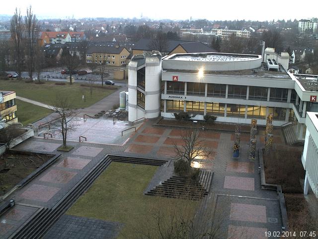 Foto der Webcam: Verwaltungsgeb&auml;ude, Innenhof mit Audimax, H&ouml;rsaal-Geb&auml;ude 1