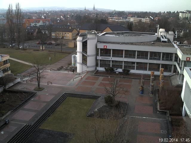 Foto der Webcam: Verwaltungsgeb&auml;ude, Innenhof mit Audimax, H&ouml;rsaal-Geb&auml;ude 1