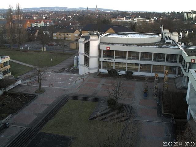 Foto der Webcam: Verwaltungsgeb&auml;ude, Innenhof mit Audimax, H&ouml;rsaal-Geb&auml;ude 1