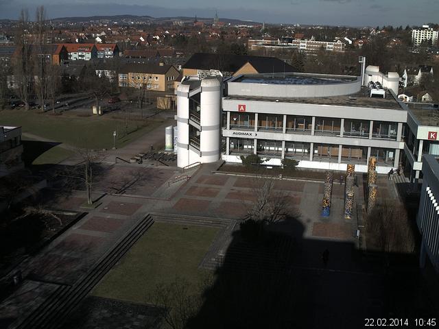 Foto der Webcam: Verwaltungsgeb&auml;ude, Innenhof mit Audimax, H&ouml;rsaal-Geb&auml;ude 1