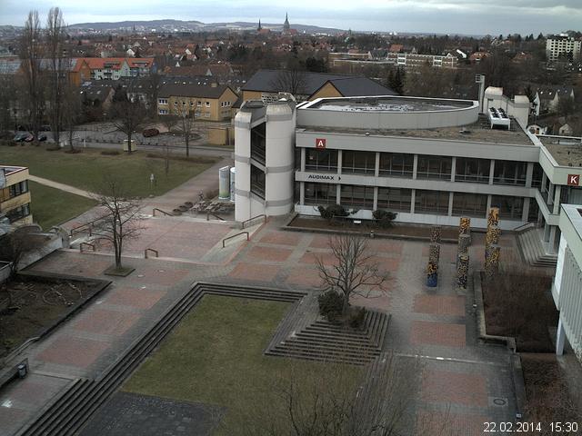 Foto der Webcam: Verwaltungsgeb&auml;ude, Innenhof mit Audimax, H&ouml;rsaal-Geb&auml;ude 1