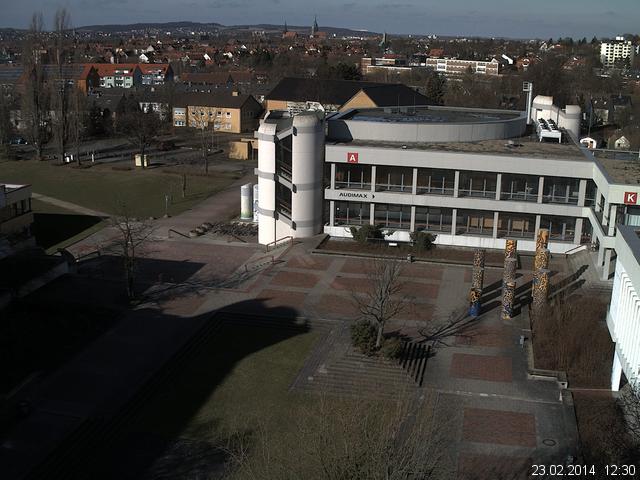 Foto der Webcam: Verwaltungsgeb&auml;ude, Innenhof mit Audimax, H&ouml;rsaal-Geb&auml;ude 1