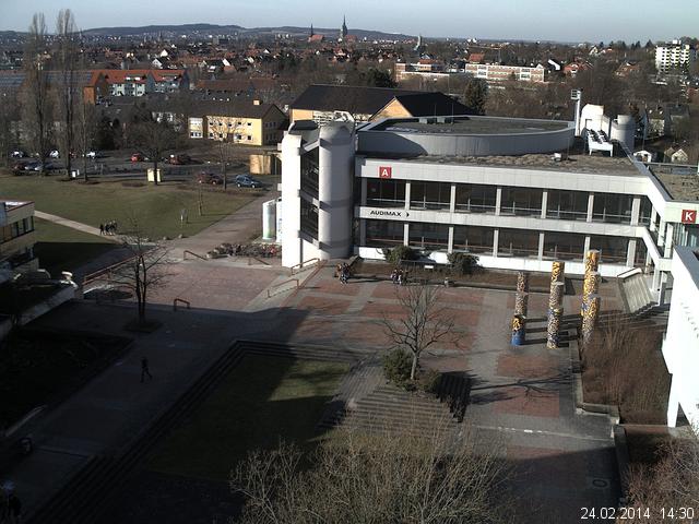 Foto der Webcam: Verwaltungsgeb&auml;ude, Innenhof mit Audimax, H&ouml;rsaal-Geb&auml;ude 1