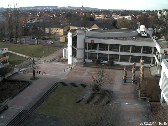 Foto der Webcam: Verwaltungsgeb&auml;ude, Innenhof mit Audimax, H&ouml;rsaal-Geb&auml;ude 1