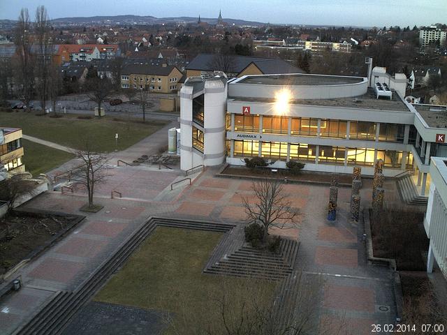 Foto der Webcam: Verwaltungsgeb&auml;ude, Innenhof mit Audimax, H&ouml;rsaal-Geb&auml;ude 1