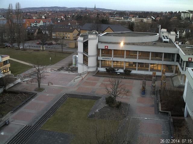 Foto der Webcam: Verwaltungsgeb&auml;ude, Innenhof mit Audimax, H&ouml;rsaal-Geb&auml;ude 1