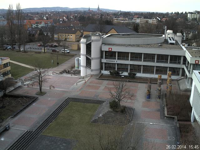 Foto der Webcam: Verwaltungsgeb&auml;ude, Innenhof mit Audimax, H&ouml;rsaal-Geb&auml;ude 1