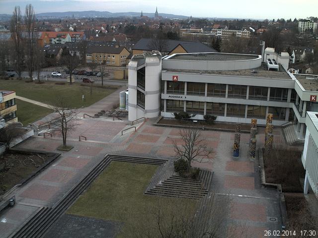 Foto der Webcam: Verwaltungsgeb&auml;ude, Innenhof mit Audimax, H&ouml;rsaal-Geb&auml;ude 1