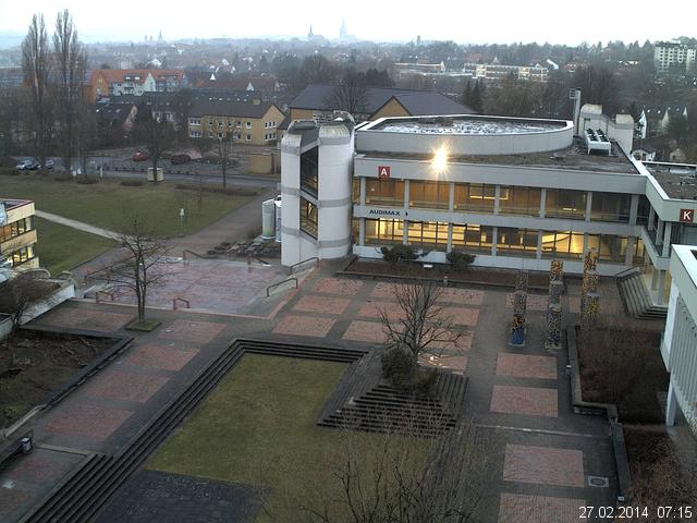 Foto der Webcam: Verwaltungsgeb&auml;ude, Innenhof mit Audimax, H&ouml;rsaal-Geb&auml;ude 1