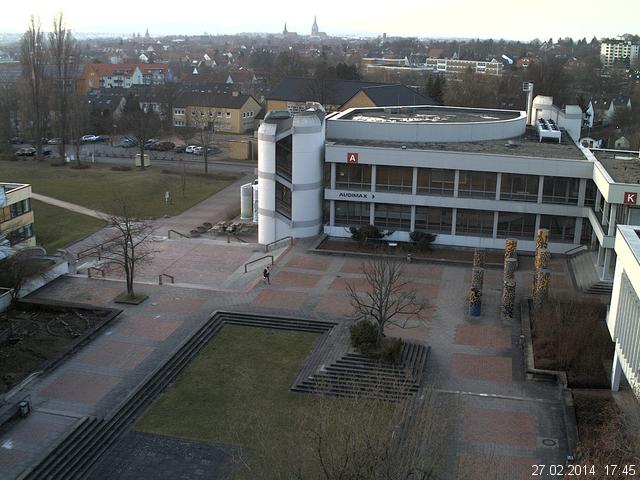 Foto der Webcam: Verwaltungsgeb&auml;ude, Innenhof mit Audimax, H&ouml;rsaal-Geb&auml;ude 1