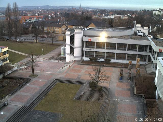 Foto der Webcam: Verwaltungsgeb&auml;ude, Innenhof mit Audimax, H&ouml;rsaal-Geb&auml;ude 1
