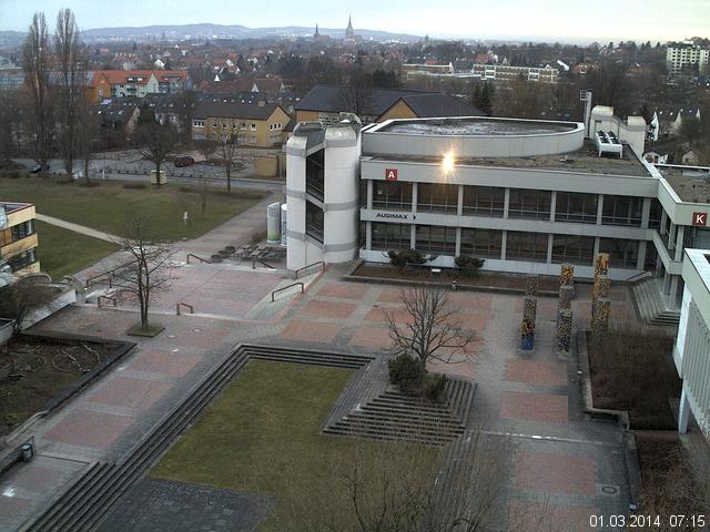 Foto der Webcam: Verwaltungsgeb&auml;ude, Innenhof mit Audimax, H&ouml;rsaal-Geb&auml;ude 1