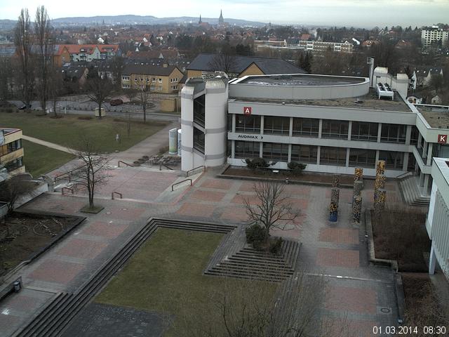 Foto der Webcam: Verwaltungsgeb&auml;ude, Innenhof mit Audimax, H&ouml;rsaal-Geb&auml;ude 1
