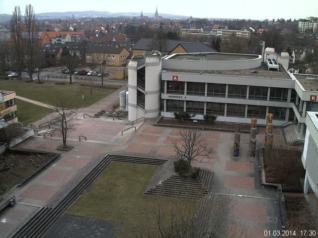 Foto der Webcam: Verwaltungsgeb&auml;ude, Innenhof mit Audimax, H&ouml;rsaal-Geb&auml;ude 1