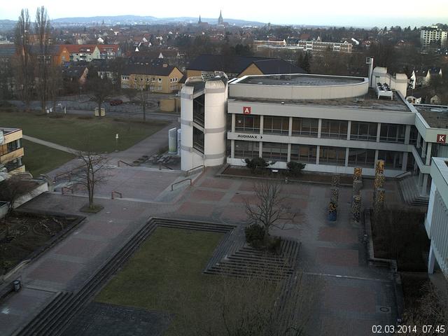 Foto der Webcam: Verwaltungsgeb&auml;ude, Innenhof mit Audimax, H&ouml;rsaal-Geb&auml;ude 1