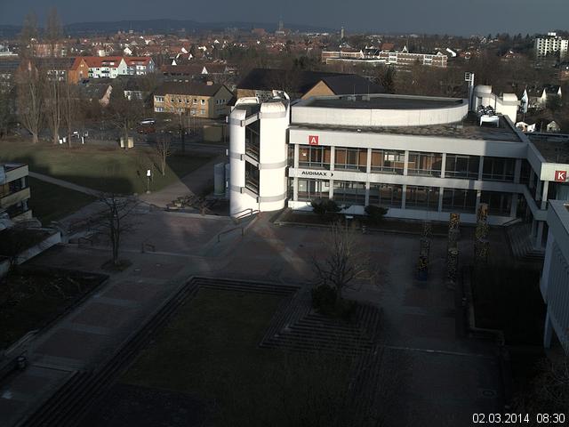 Foto der Webcam: Verwaltungsgeb&auml;ude, Innenhof mit Audimax, H&ouml;rsaal-Geb&auml;ude 1