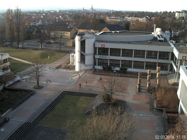 Foto der Webcam: Verwaltungsgeb&auml;ude, Innenhof mit Audimax, H&ouml;rsaal-Geb&auml;ude 1