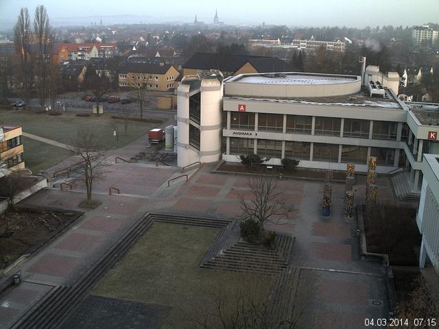 Foto der Webcam: Verwaltungsgeb&auml;ude, Innenhof mit Audimax, H&ouml;rsaal-Geb&auml;ude 1