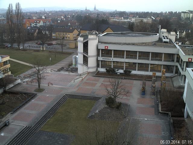 Foto der Webcam: Verwaltungsgeb&auml;ude, Innenhof mit Audimax, H&ouml;rsaal-Geb&auml;ude 1