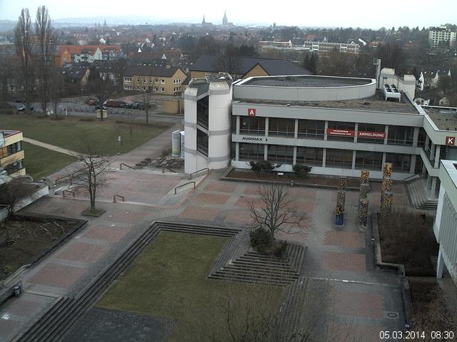 Foto der Webcam: Verwaltungsgeb&auml;ude, Innenhof mit Audimax, H&ouml;rsaal-Geb&auml;ude 1