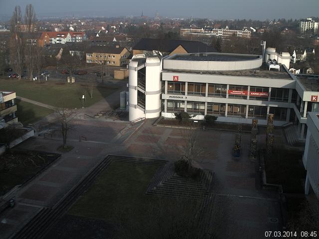 Foto der Webcam: Verwaltungsgeb&auml;ude, Innenhof mit Audimax, H&ouml;rsaal-Geb&auml;ude 1