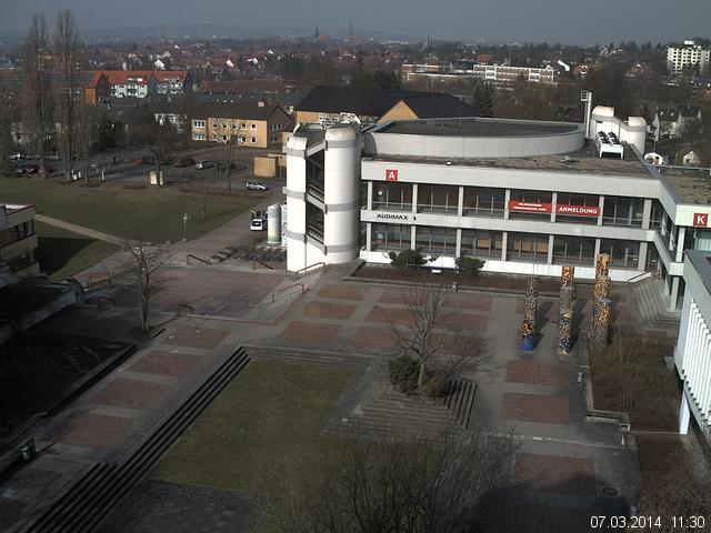 Foto der Webcam: Verwaltungsgeb&auml;ude, Innenhof mit Audimax, H&ouml;rsaal-Geb&auml;ude 1