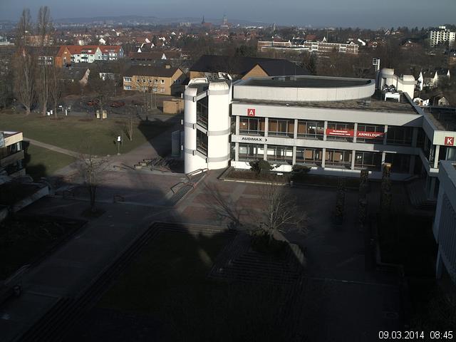 Foto der Webcam: Verwaltungsgeb&auml;ude, Innenhof mit Audimax, H&ouml;rsaal-Geb&auml;ude 1