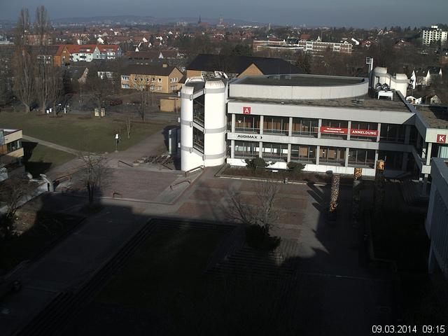 Foto der Webcam: Verwaltungsgeb&auml;ude, Innenhof mit Audimax, H&ouml;rsaal-Geb&auml;ude 1