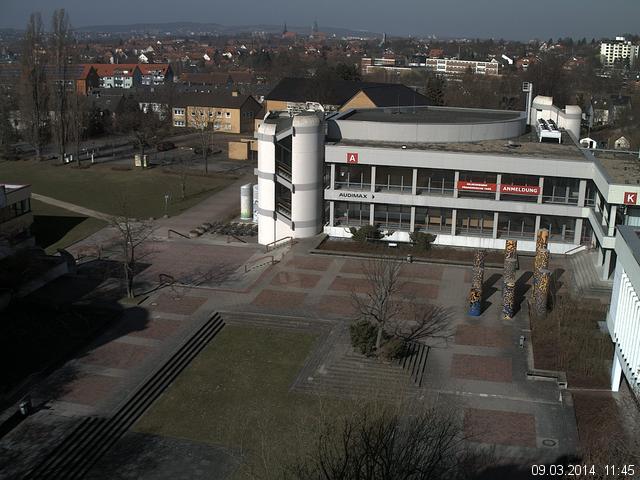 Foto der Webcam: Verwaltungsgeb&auml;ude, Innenhof mit Audimax, H&ouml;rsaal-Geb&auml;ude 1