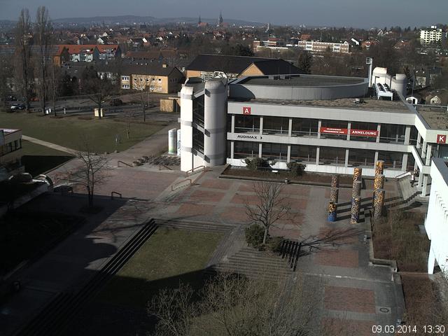 Foto der Webcam: Verwaltungsgeb&auml;ude, Innenhof mit Audimax, H&ouml;rsaal-Geb&auml;ude 1