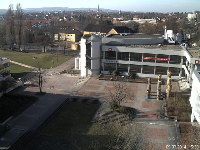 Foto der Webcam: Verwaltungsgeb&auml;ude, Innenhof mit Audimax, H&ouml;rsaal-Geb&auml;ude 1