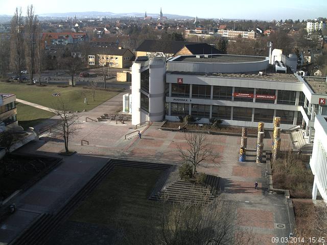 Foto der Webcam: Verwaltungsgeb&auml;ude, Innenhof mit Audimax, H&ouml;rsaal-Geb&auml;ude 1