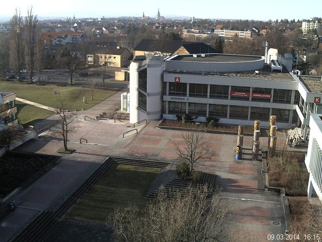 Foto der Webcam: Verwaltungsgeb&auml;ude, Innenhof mit Audimax, H&ouml;rsaal-Geb&auml;ude 1