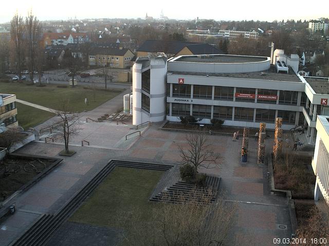 Foto der Webcam: Verwaltungsgeb&auml;ude, Innenhof mit Audimax, H&ouml;rsaal-Geb&auml;ude 1